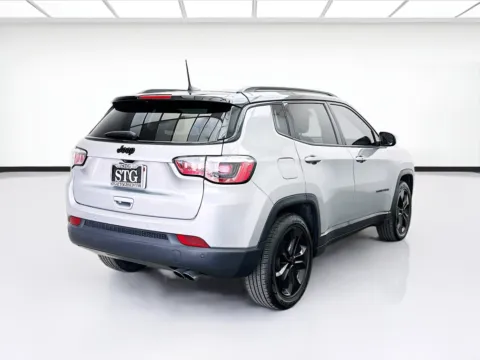 More photos of 2020 Jeep Compass Altitude at STG Bellflower, CA