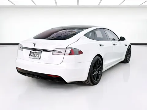 More photos of 2022 Tesla Model S at STG Bellflower, CA