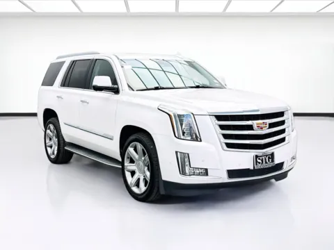 Another view of 2020 Cadillac Escalade Premium Luxury for sale in Bellflower, CA at STG Bellflower