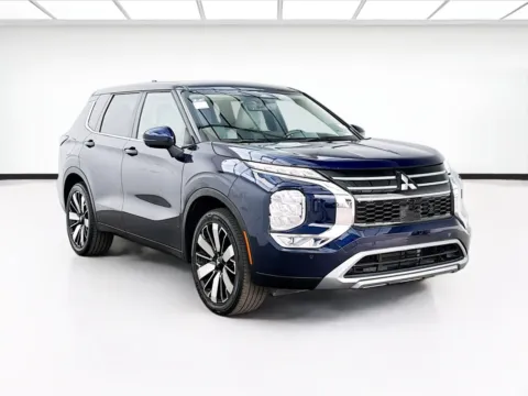 Another view of 2025 Mitsubishi Outlander SE for sale in Bellflower, CA at STG Bellflower