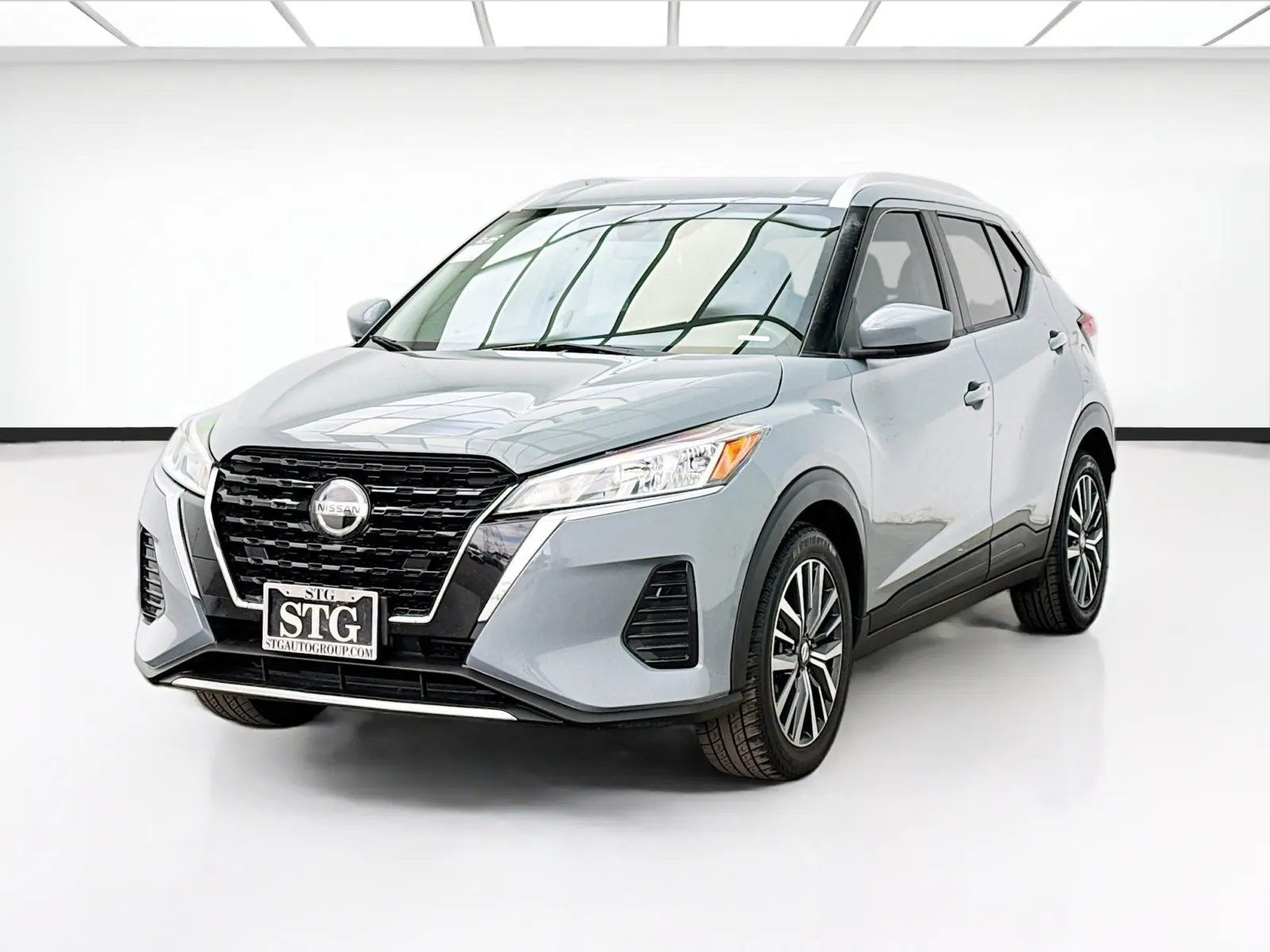 2021 Nissan Kicks 1.6 SV's photo