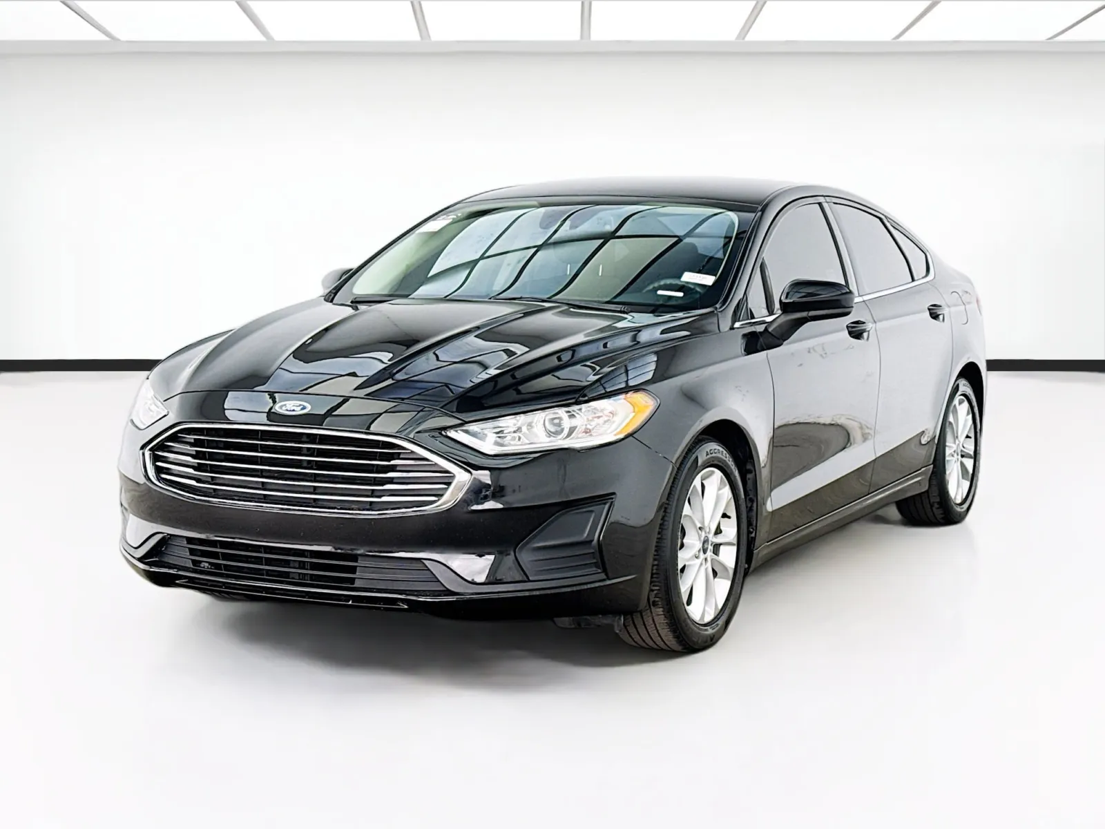 2019 Ford Fusion SE FWD's photo