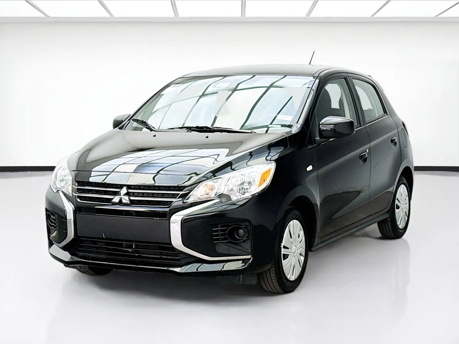 2024 Mitsubishi Mirage ES CVT's photo