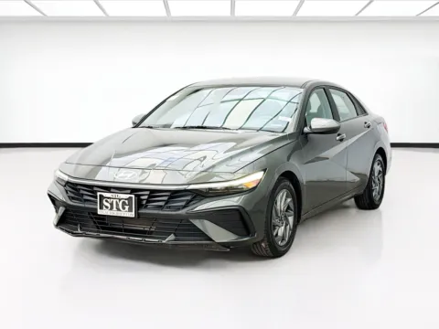 Gray 2024 Hyundai Elantra SEL for sale in Bellflower, CA