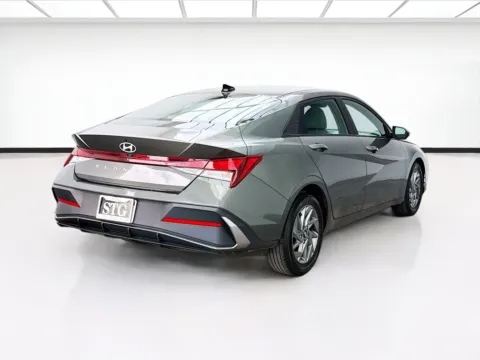 More photos of 2024 Hyundai Elantra SEL at STG Bellflower, CA
