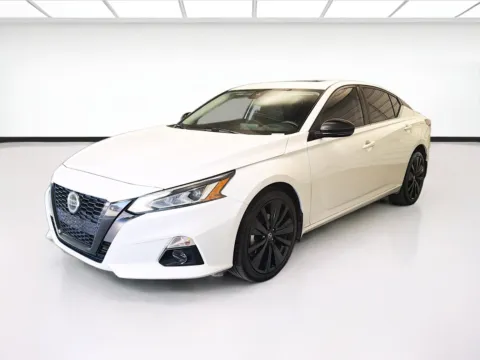 White 2022 Nissan Altima 2.5 SR for sale in Bellflower, CA