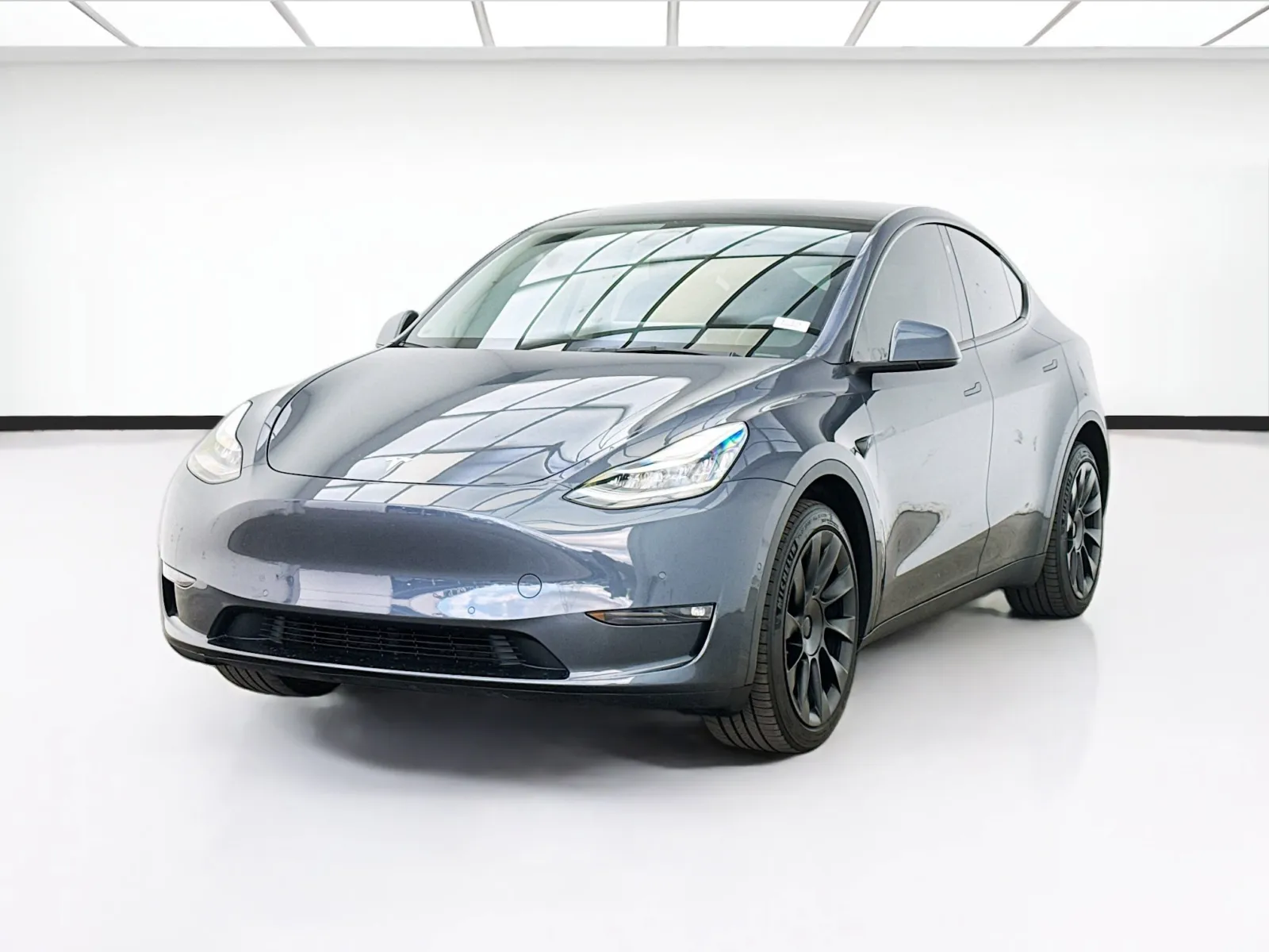 2022 Tesla Model Y Long Range Dual Motor All-Wheel Drive's photo
