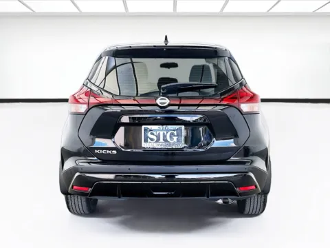 More photos of 2021 Nissan Kicks S at STG Bellflower, CA