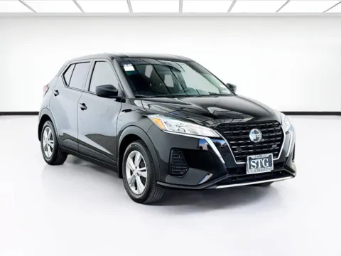 Another view of 2021 Nissan Kicks S for sale in Bellflower, CA at STG Bellflower