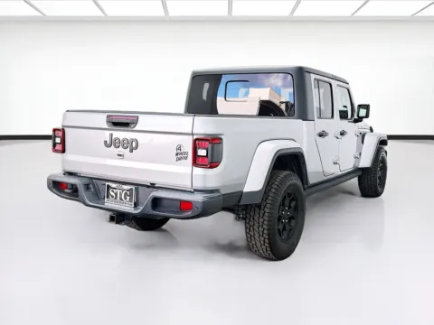 More photos of 2021 Jeep Gladiator Willys at STG Bellflower, CA