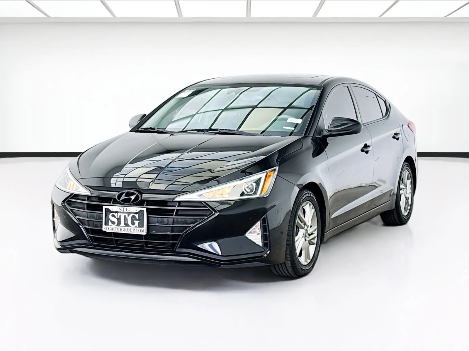 2020 Hyundai Elantra 2.0 Value Edition IVT SULEV's photo