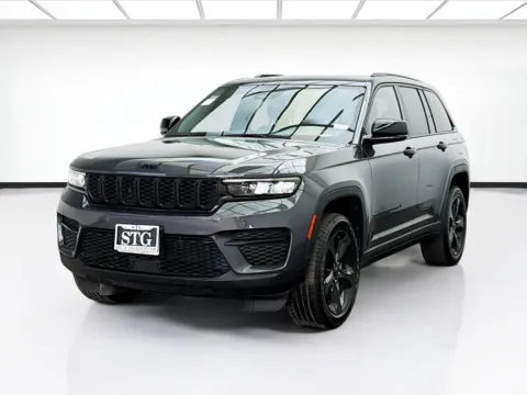 Gray 2023 Jeep Grand Cherokee Altitude X for sale in Bellflower, CA