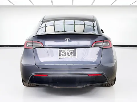 More photos of 2022 Tesla Model Y Performance at STG Bellflower, CA