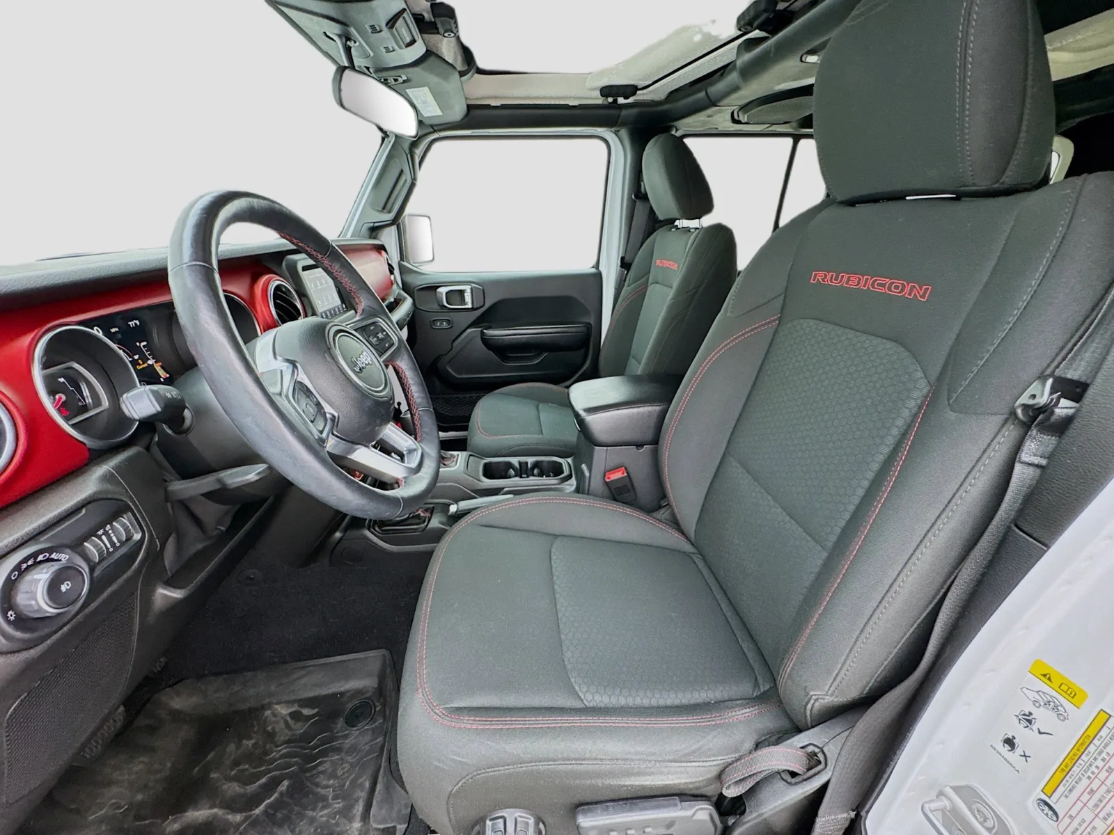 Jeep Wrangler photo 13