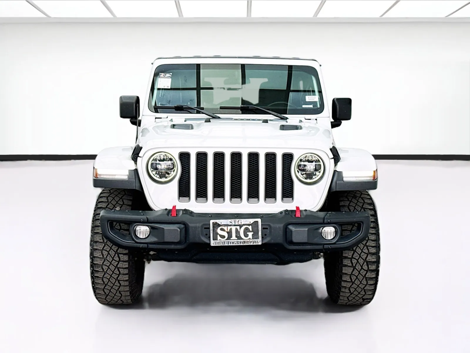 Jeep Wrangler photo 2