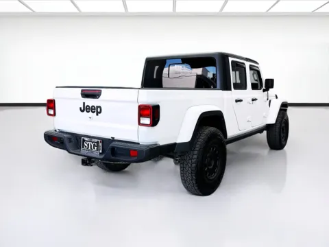 More photos of 2023 Jeep Gladiator Willys w/Quick Order Package (24W) at STG Bellflower, CA