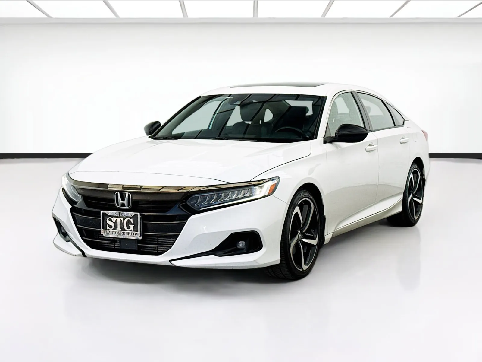 White 2022 Honda Accord Sedan Sport 2.0T for sale in Bellflower, CA