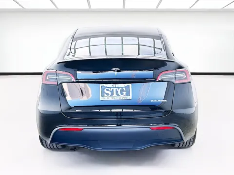 More photos of 2023 Tesla Model Y Performance at STG Bellflower, CA