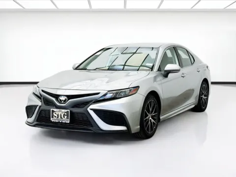 Silver 2022 Toyota Camry SE for sale in Bellflower, CA