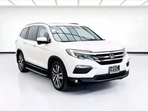 Another view of 2017 Honda Pilot Touring for sale in Bellflower, CA at STG Bellflower