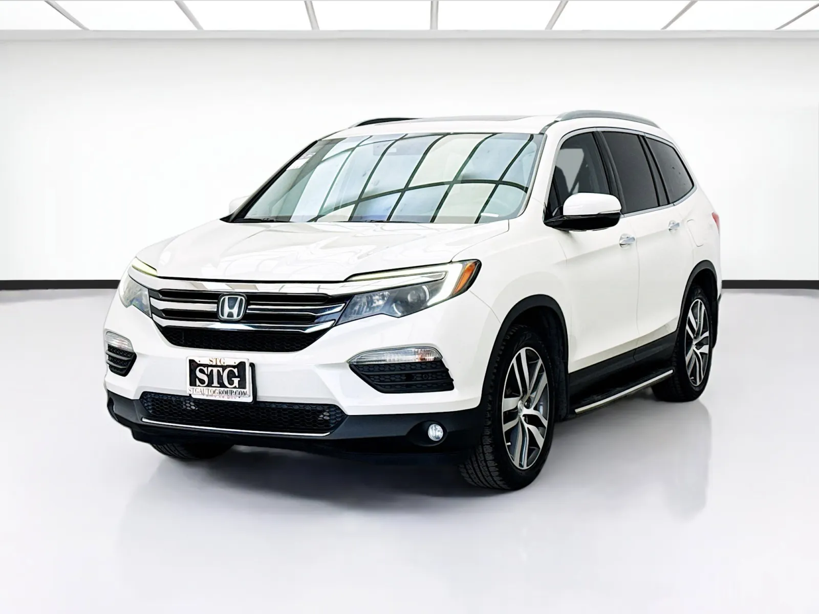 White 2017 Honda Pilot Touring for sale in Bellflower, CA