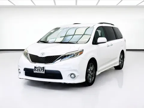 Unknown 2017 Toyota Sienna L 7 Passenger for sale in Bellflower, CA