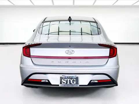 More photos of 2021 Hyundai Sonata SE at STG Bellflower, CA