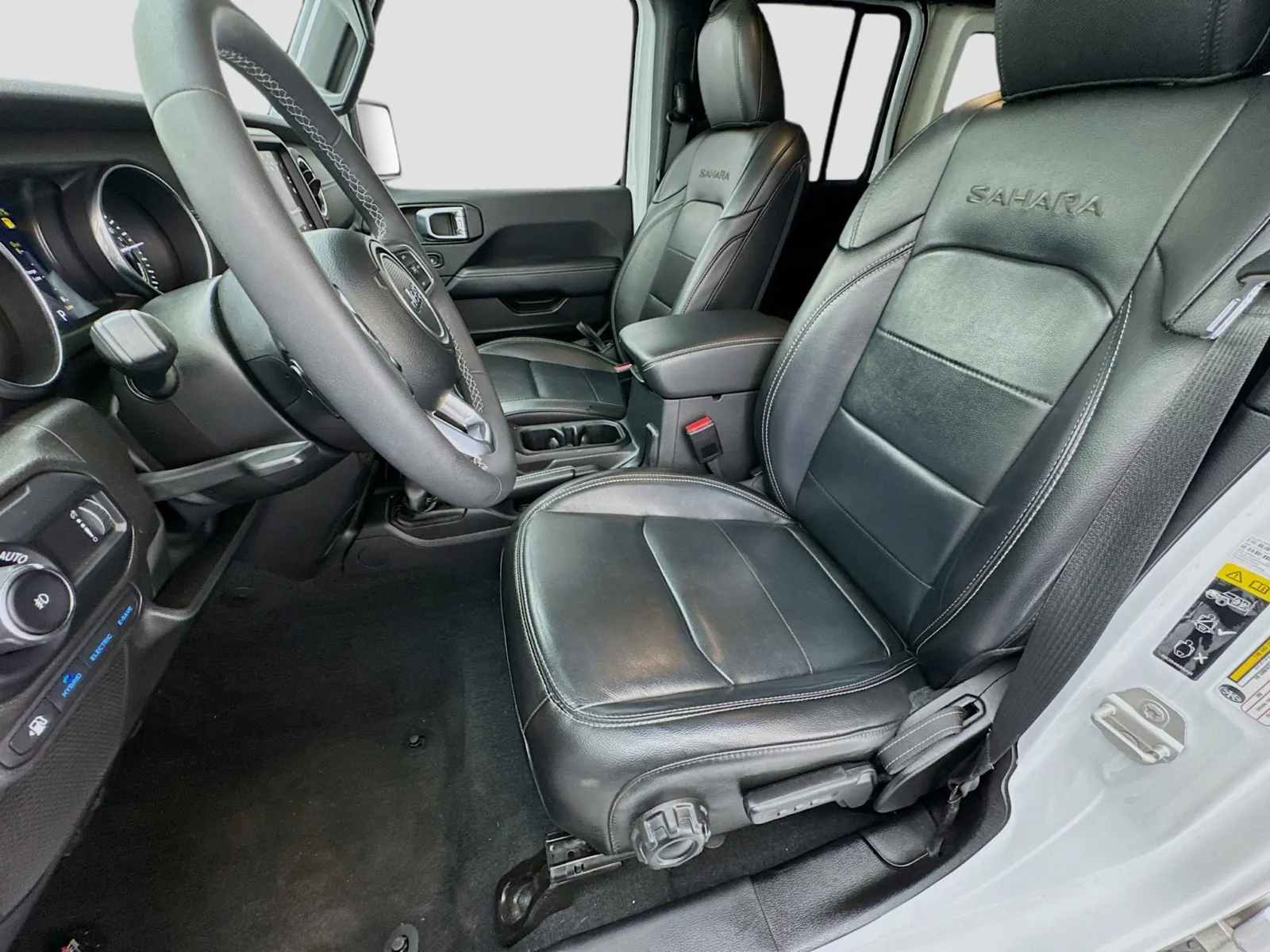 Jeep Wrangler photo 13