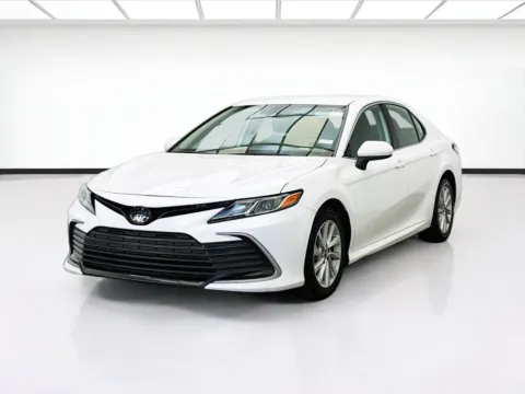 White 2024 Toyota Camry LE for sale in Bellflower, CA