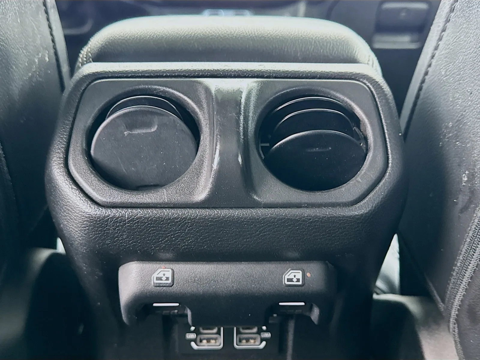 Jeep Wrangler photo 17