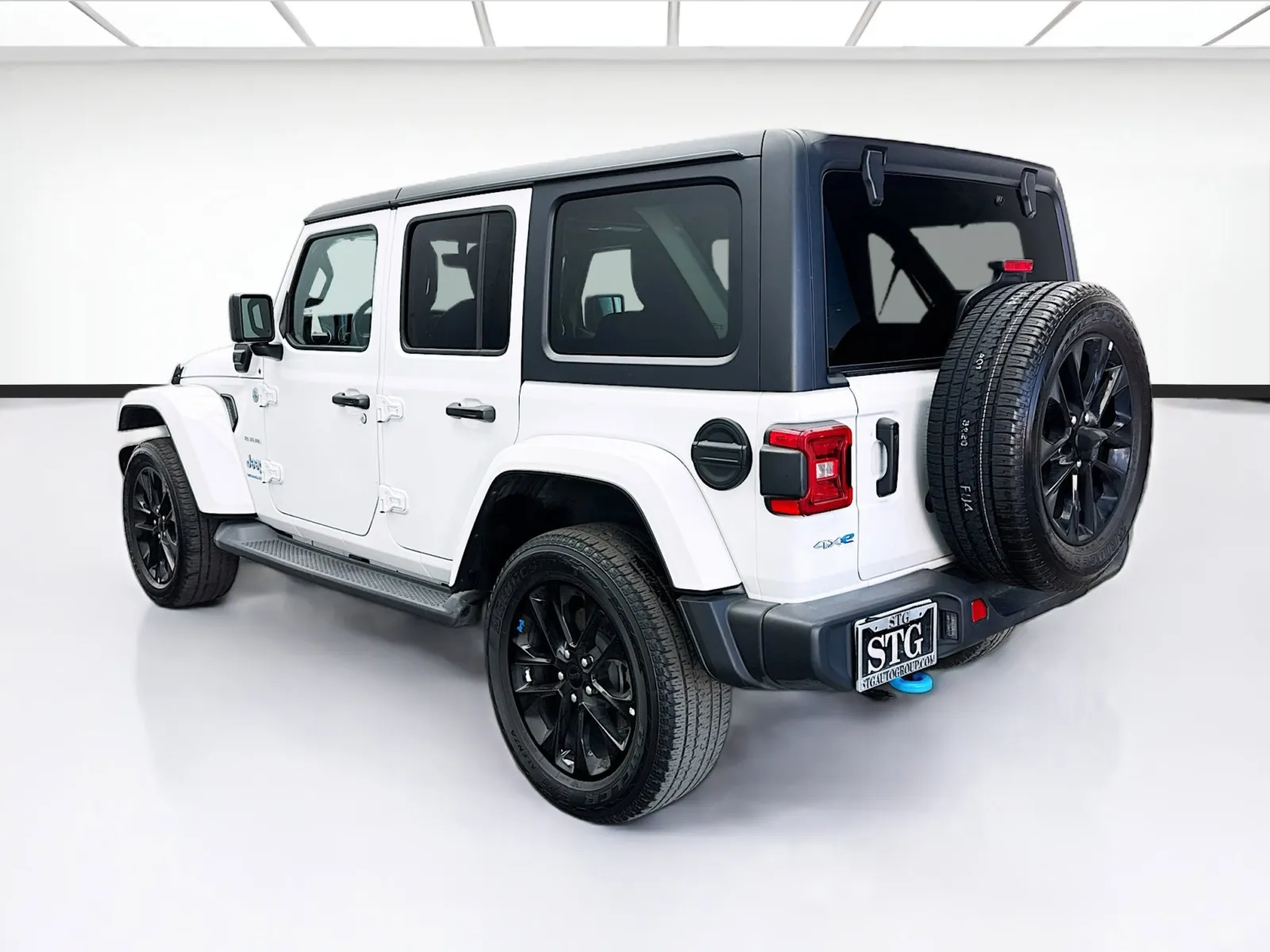 Jeep Wrangler photo 6