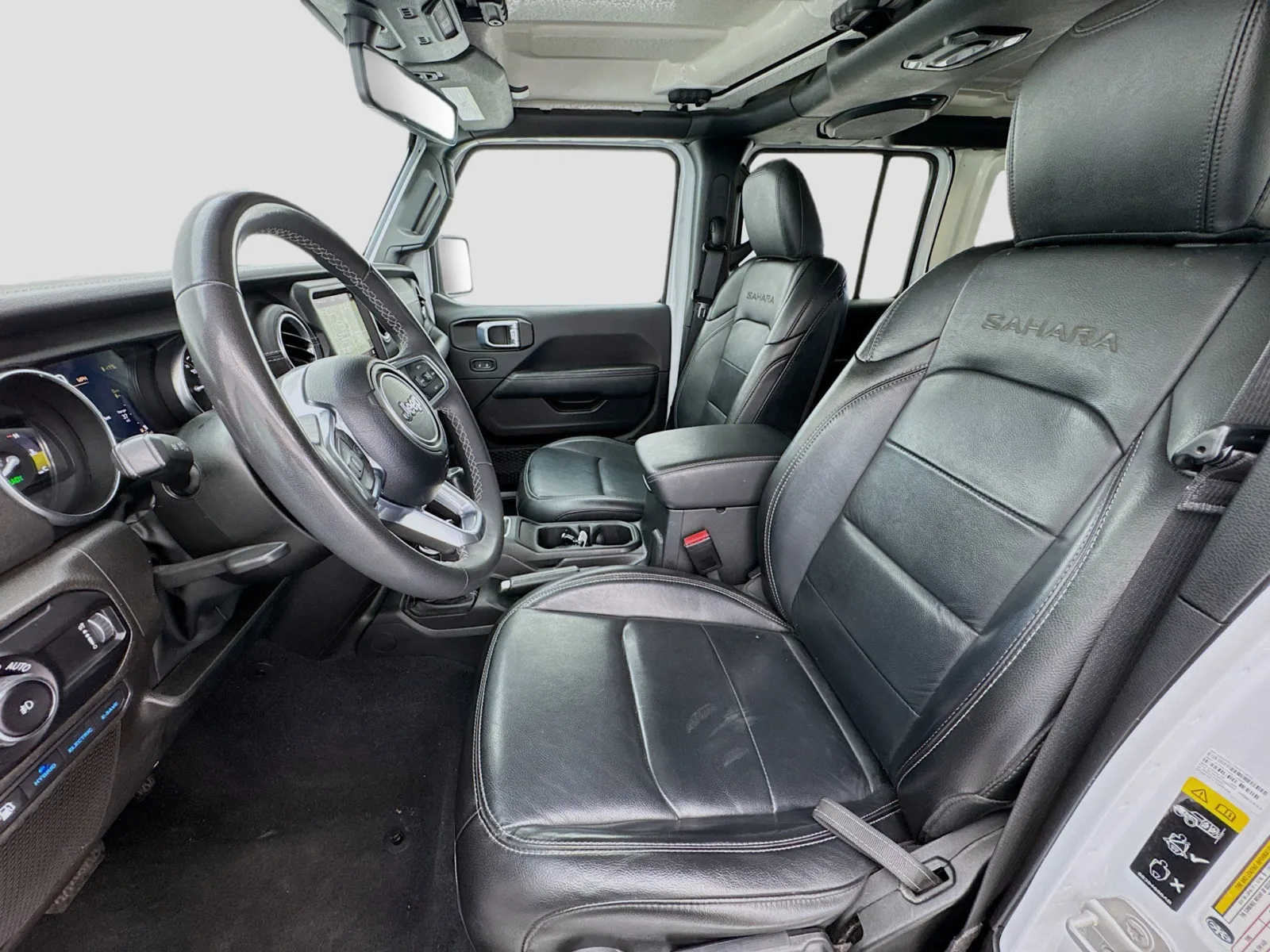 Jeep Wrangler photo 13