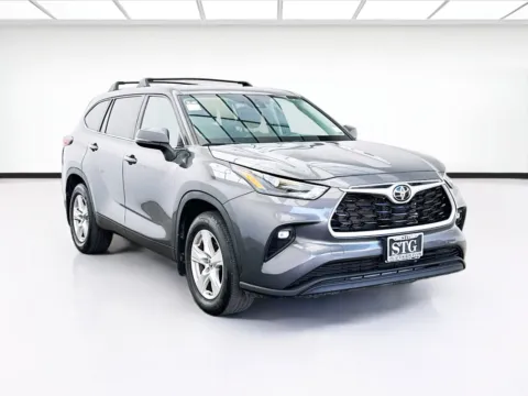 Another view of 2023 Toyota Highlander LE for sale in Bellflower, CA at STG Bellflower