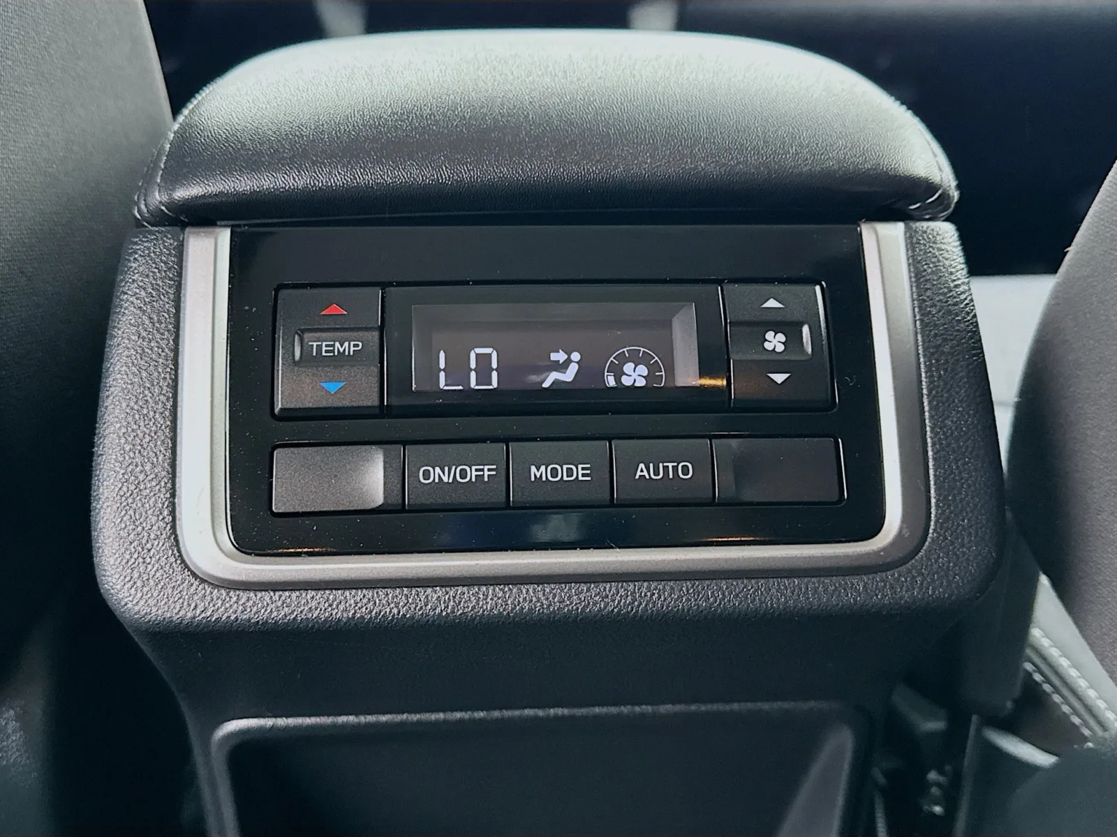 Subaru Ascent photo 17