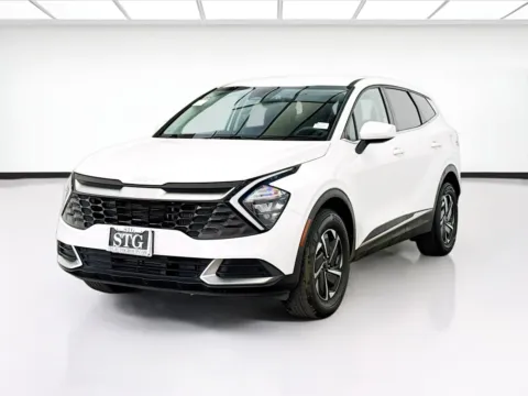 White 2023 Kia Sportage Hybrid LX for sale in Bellflower, CA