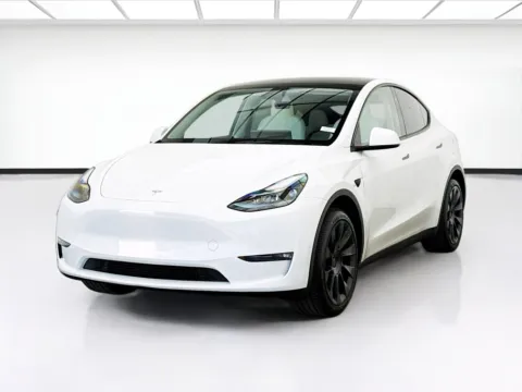 White 2023 Tesla Model Y Standard Range for sale in Bellflower, CA