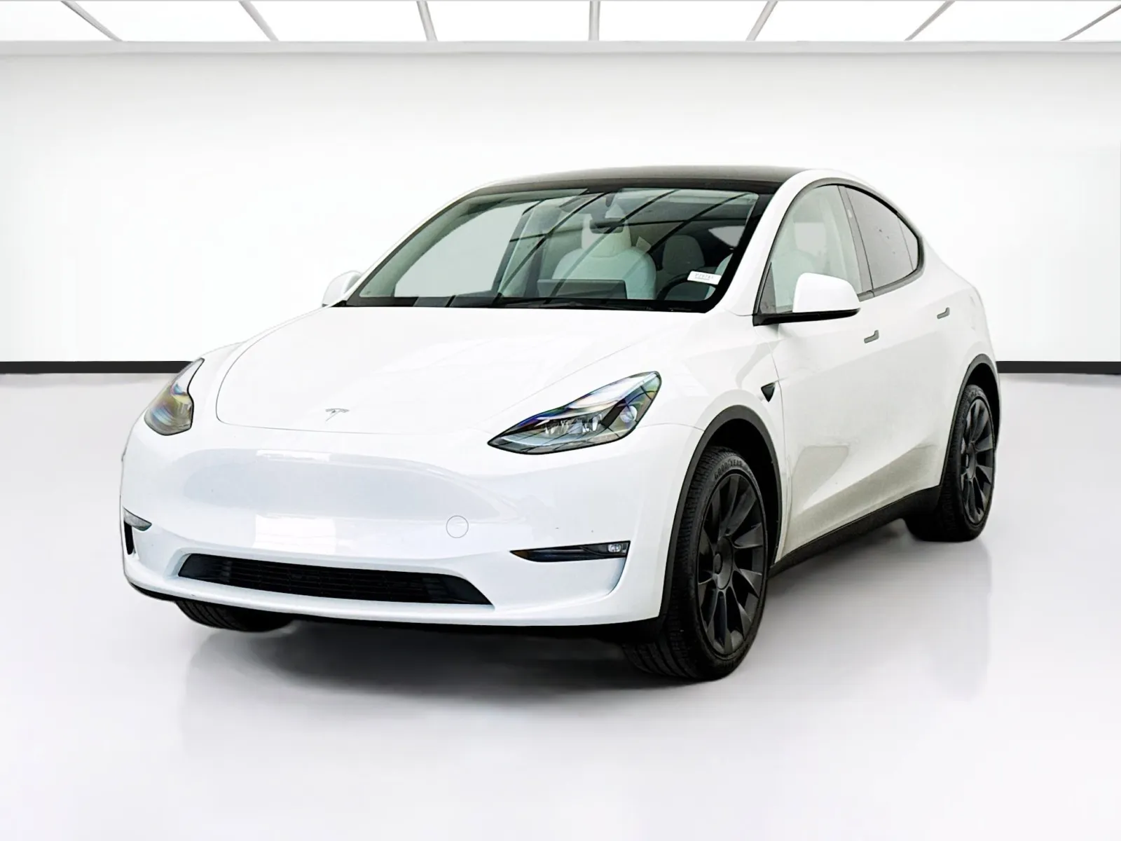 2023 Tesla Model Y Rear Wheel Drive's photo