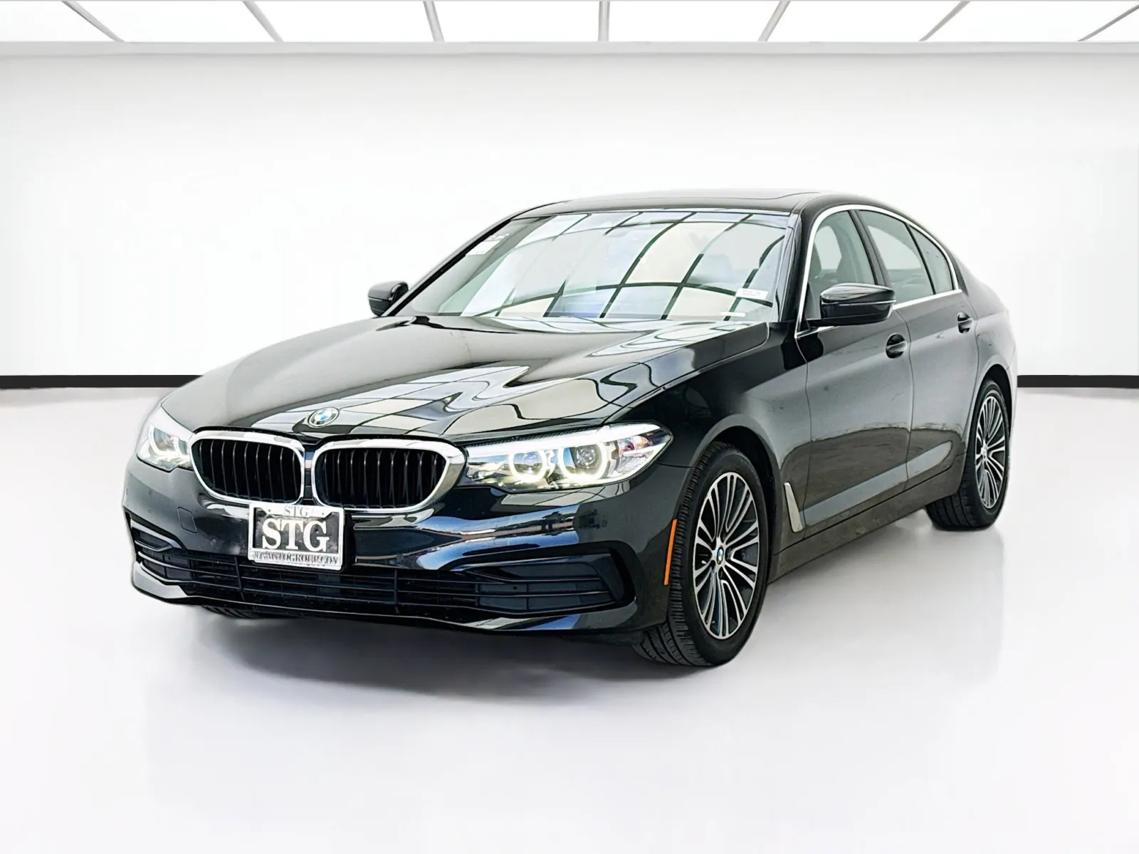 Black 2019 BMW 5 Series 530i for sale in Bellflower, CA