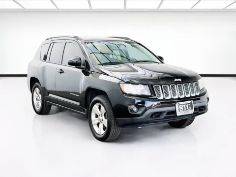 Another view of 2016 Jeep Compass Latitude for sale in Bellflower, CA at STG Bellflower
