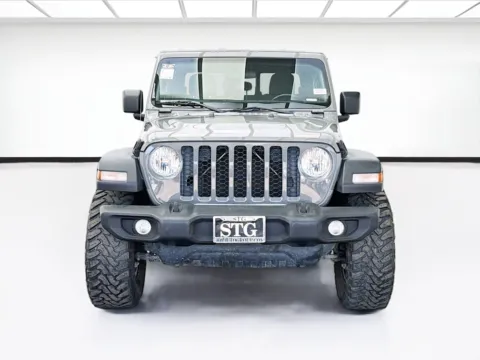 Photos of 2020 Jeep Gladiator Sport for sale in Bellflower, CA at STG Bellflower