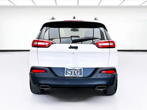 More photos of 2016 Jeep Cherokee Latitude at STG Bellflower, CA