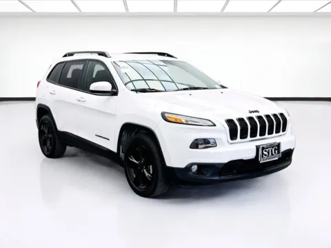Another view of 2016 Jeep Cherokee Latitude for sale in Bellflower, CA at STG Bellflower