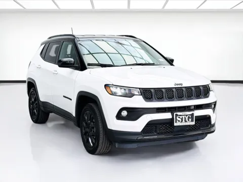 Another view of 2023 Jeep Compass Latitude for sale in Bellflower, CA at STG Bellflower