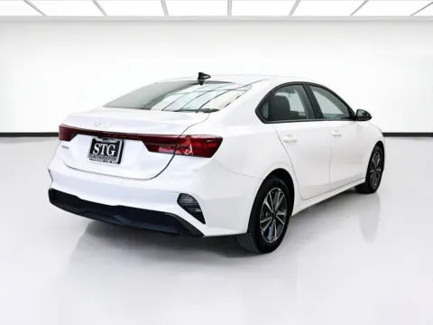 More photos of 2024 Kia Forte LXS at STG Bellflower, CA