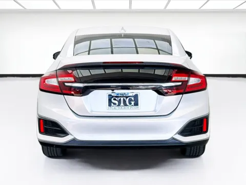 More photos of 2018 Honda Clarity Plug-In Hybrid at STG Bellflower, CA