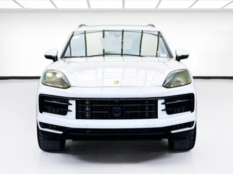 Photos of 2024 Porsche Cayenne for sale in Bellflower, CA at STG Bellflower