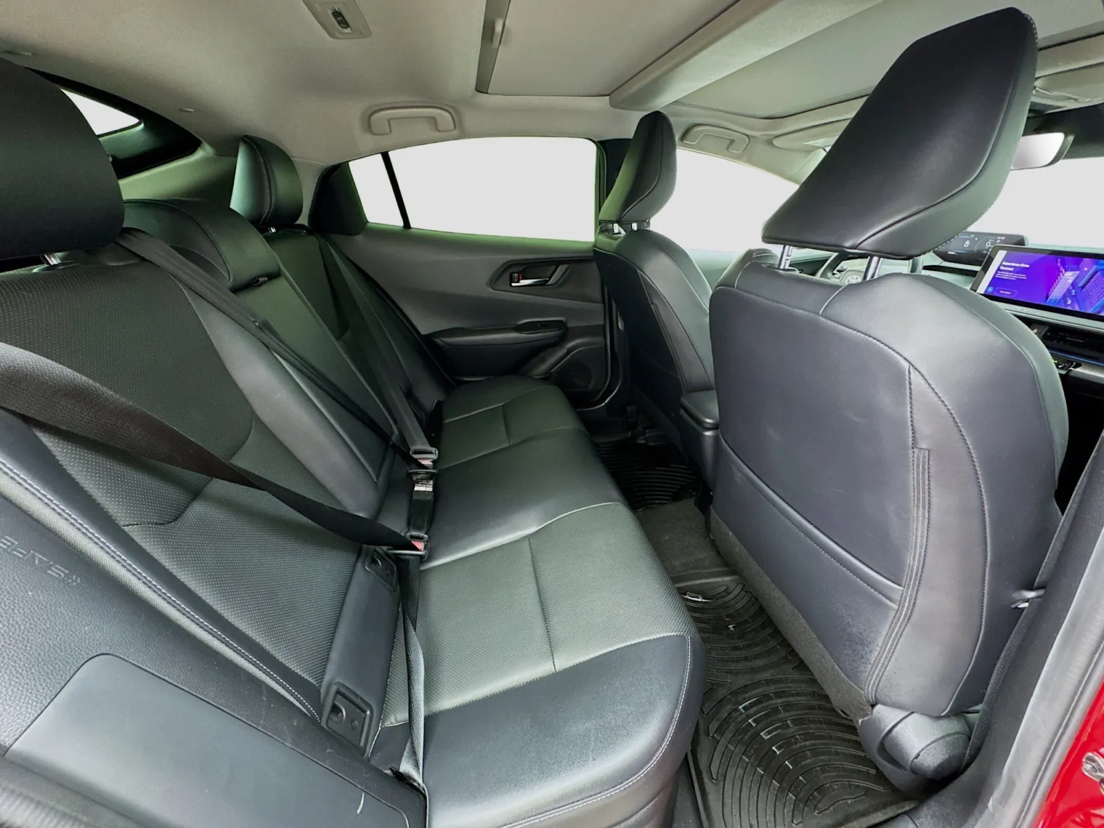 Toyota Prius photo 18