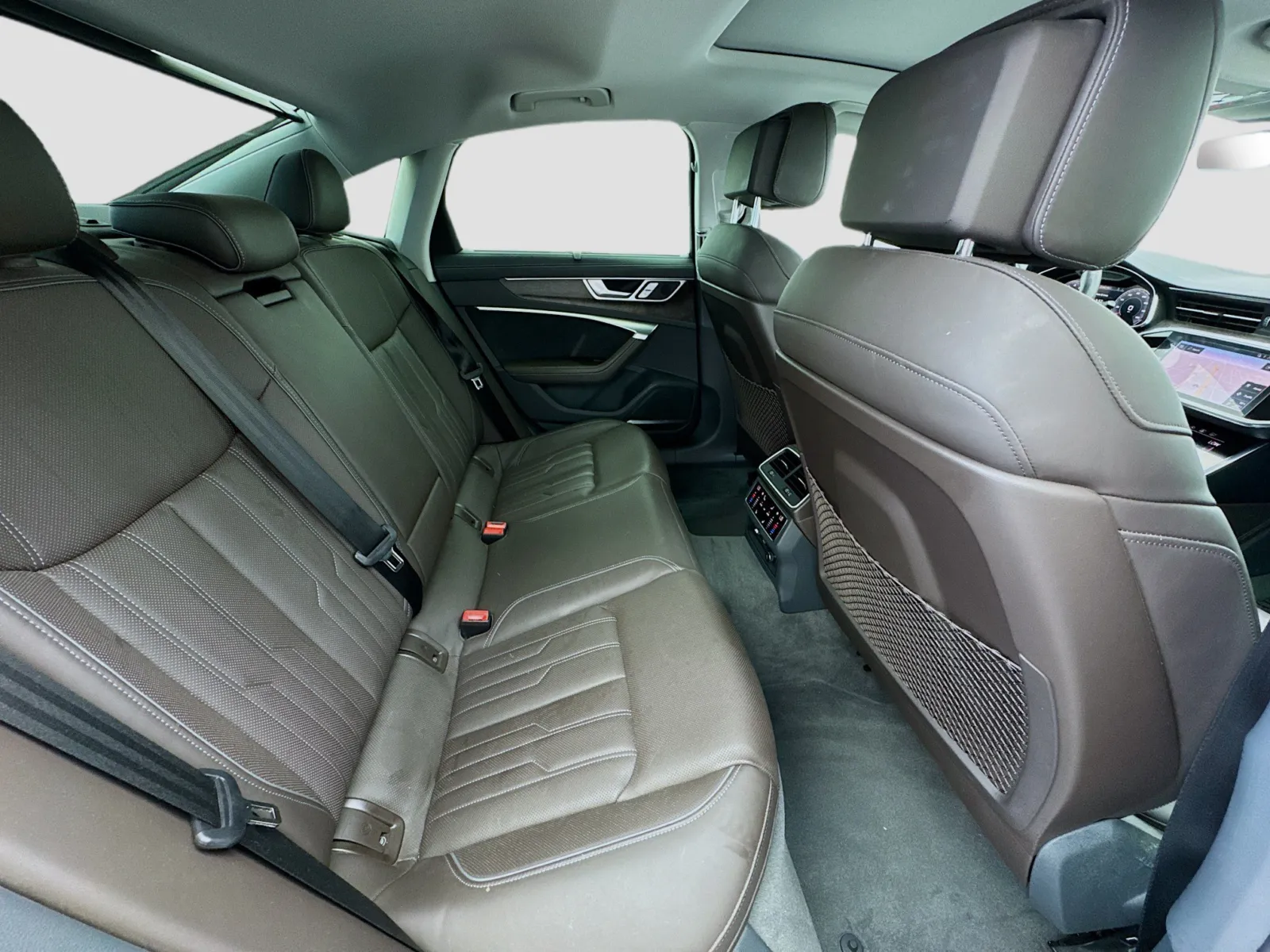 Audi A6 photo 19