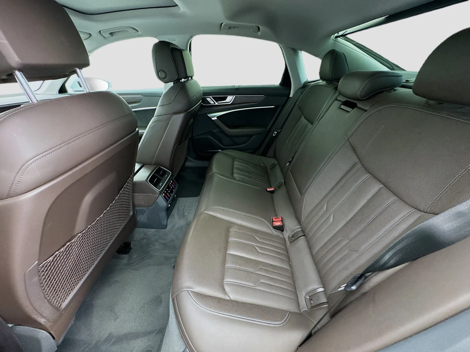 Audi A6 photo 16