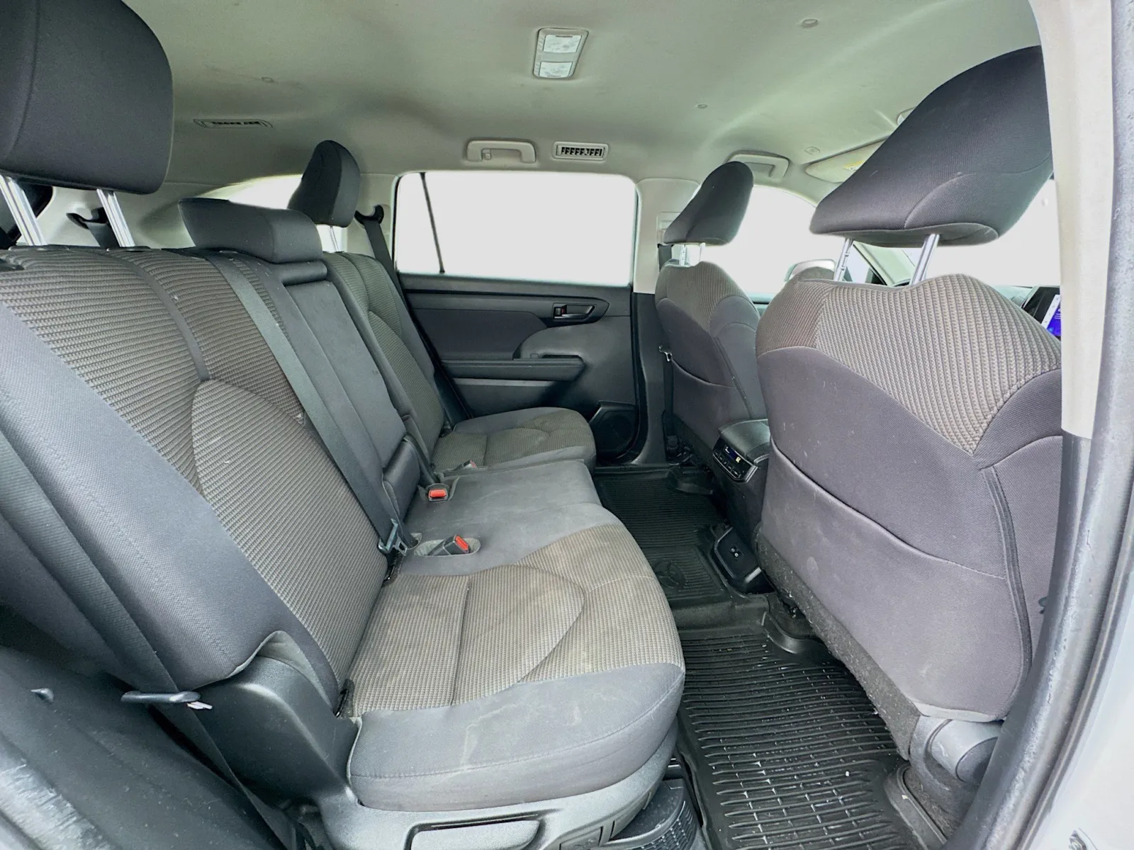 Toyota Highlander photo 18